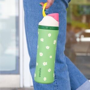 Owala free sip 24 oz. Limited edition Darling Daisy color